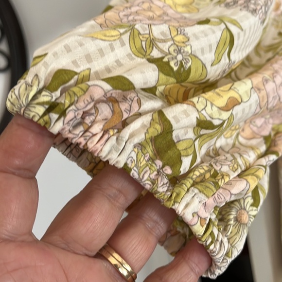 NWT Beautiful floral tiered dress size large. - Picture 6 of 9